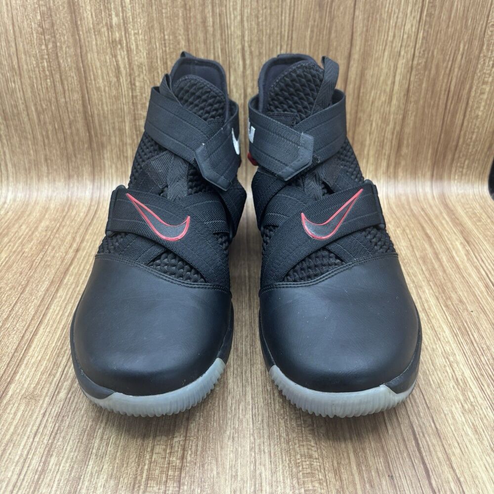 LEBRON SOLDIER XII FLYEASE Black/University Red Shoes Men's Size 12.5 - Picture 2 of 11
